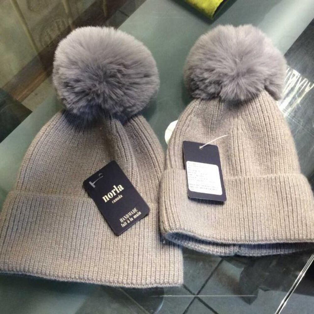 NORLA Canada HANDMADE Tuques- Duo for mom & daughter...BRAND NEW